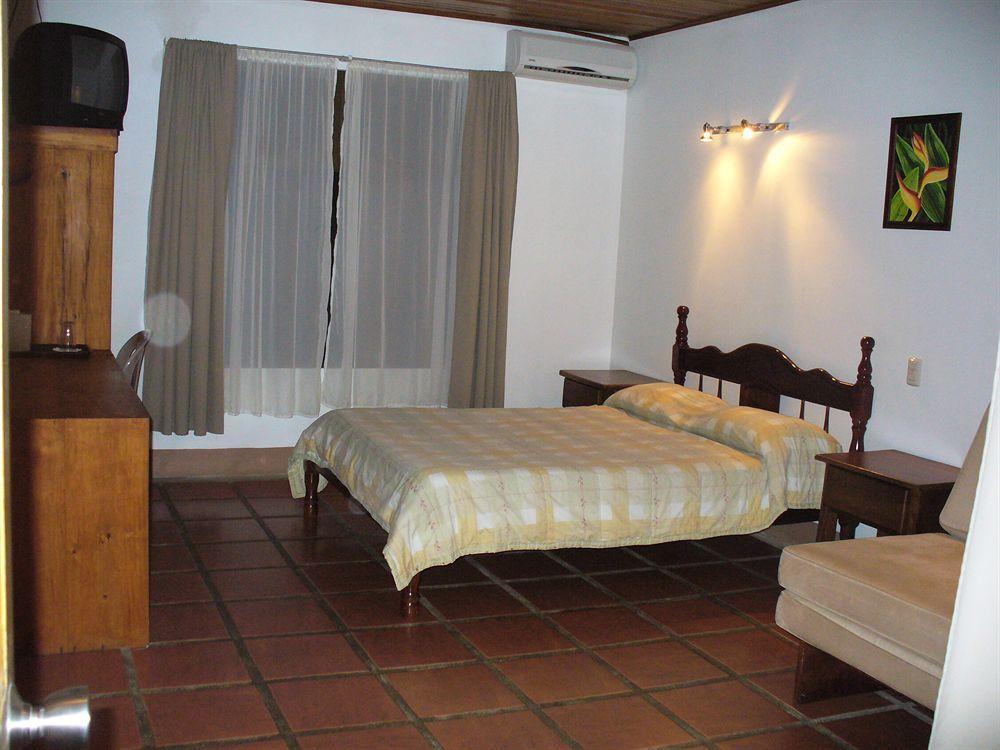 فندق Termales Del Bosque & Hot Springs La Marina المظهر الخارجي الصورة